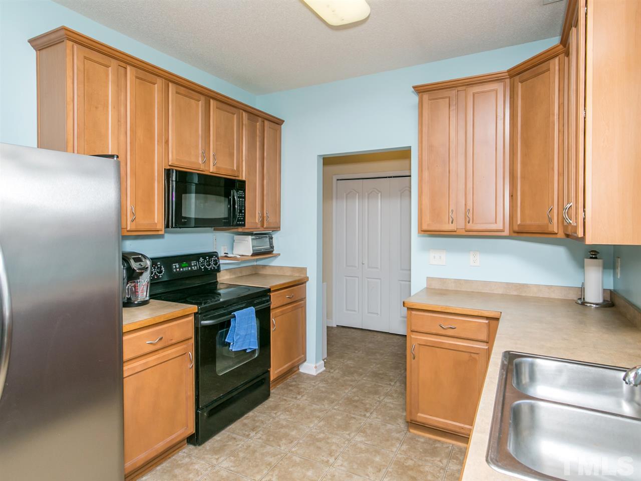 2883 Orchard Trace Way Raleigh, NC 27610 - Photo 5 of 16 Gallery Image 5