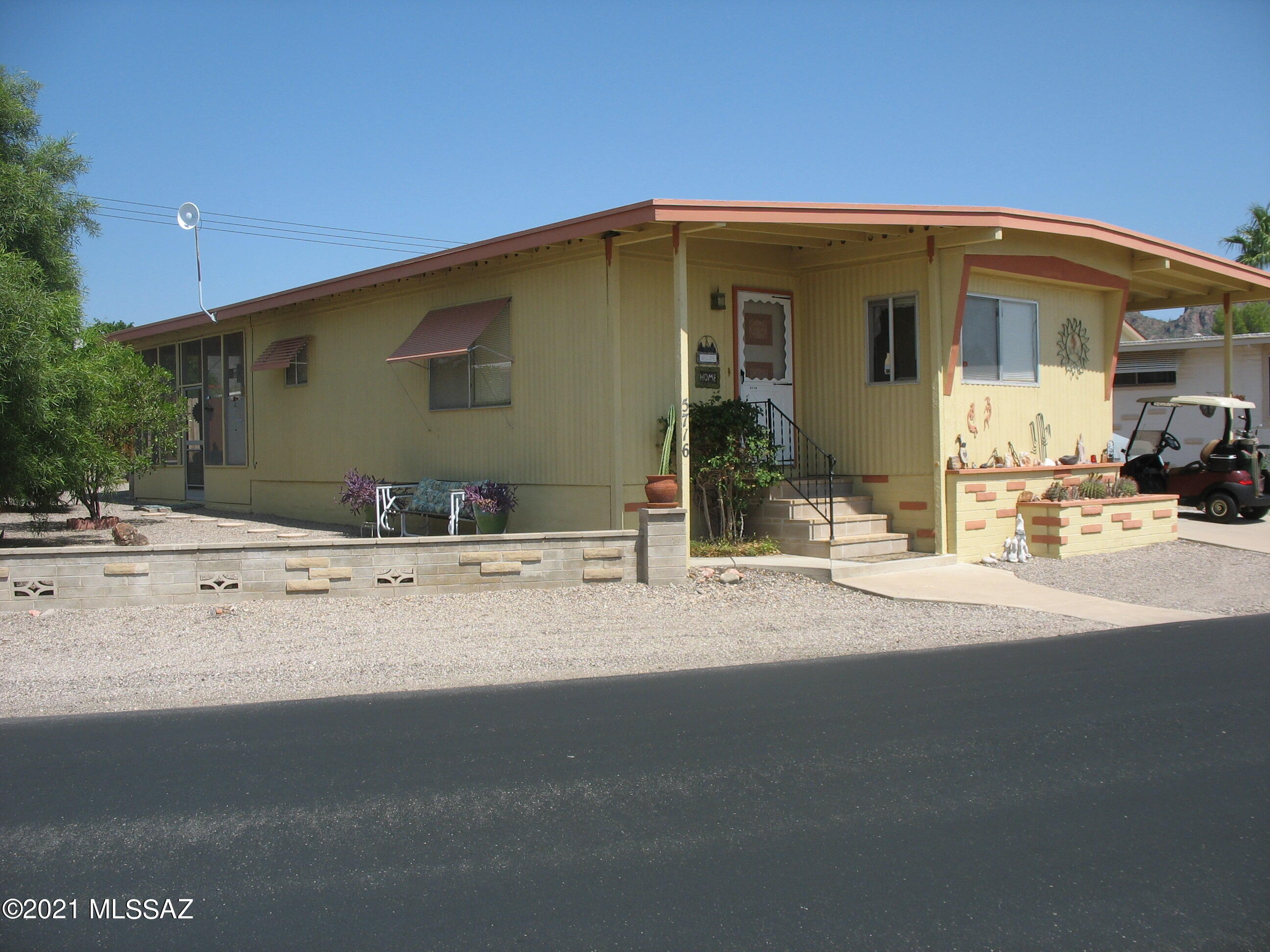 5716 West Rocking Cir Street Tucson, AZ 85713 - Photo 1 of 18 Gallery Image 1
