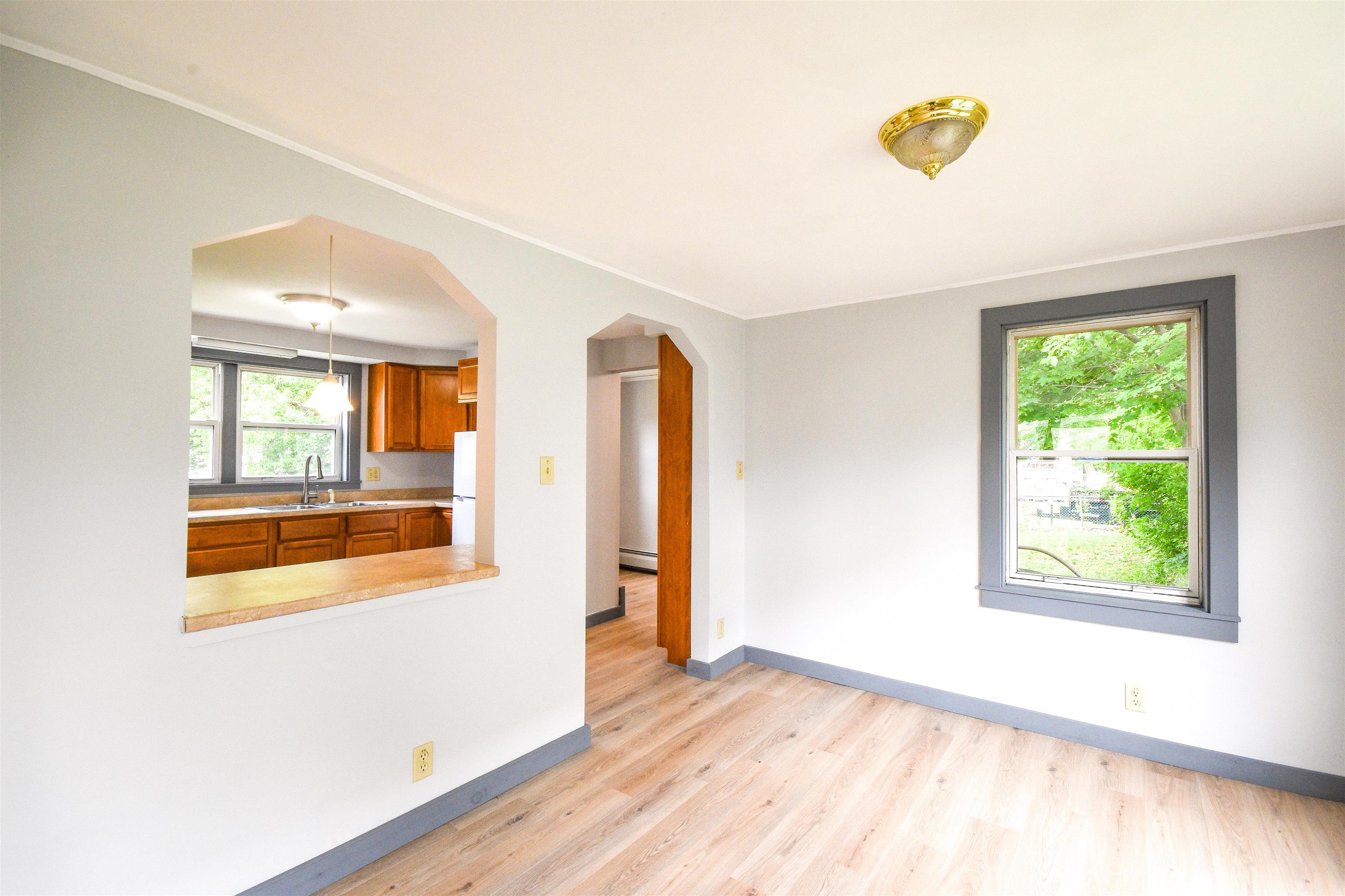 906 County Street Bennington, VT 05201 - Photo 20 of 40