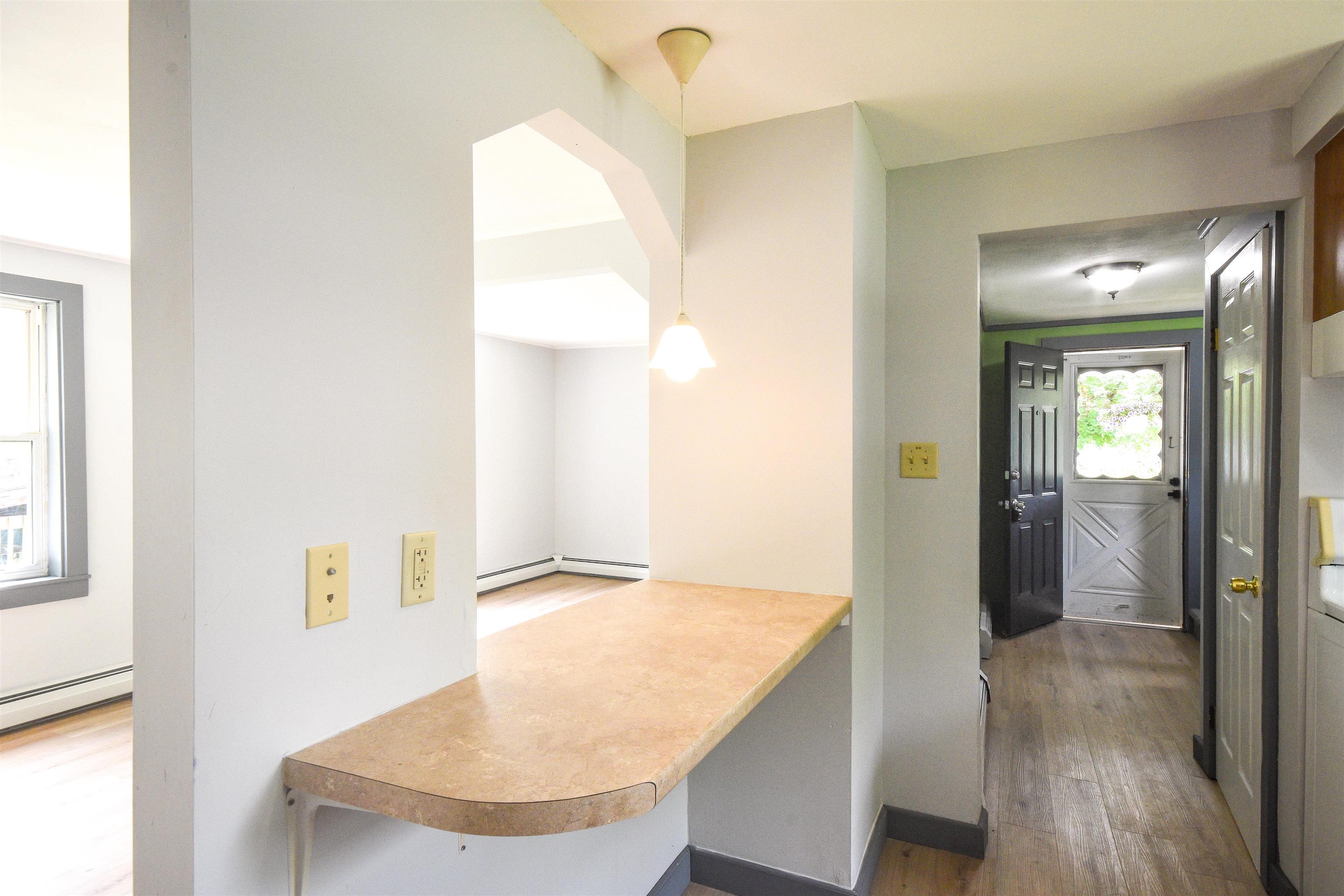 906 County Street Bennington, VT 05201 - Photo 27 of 40