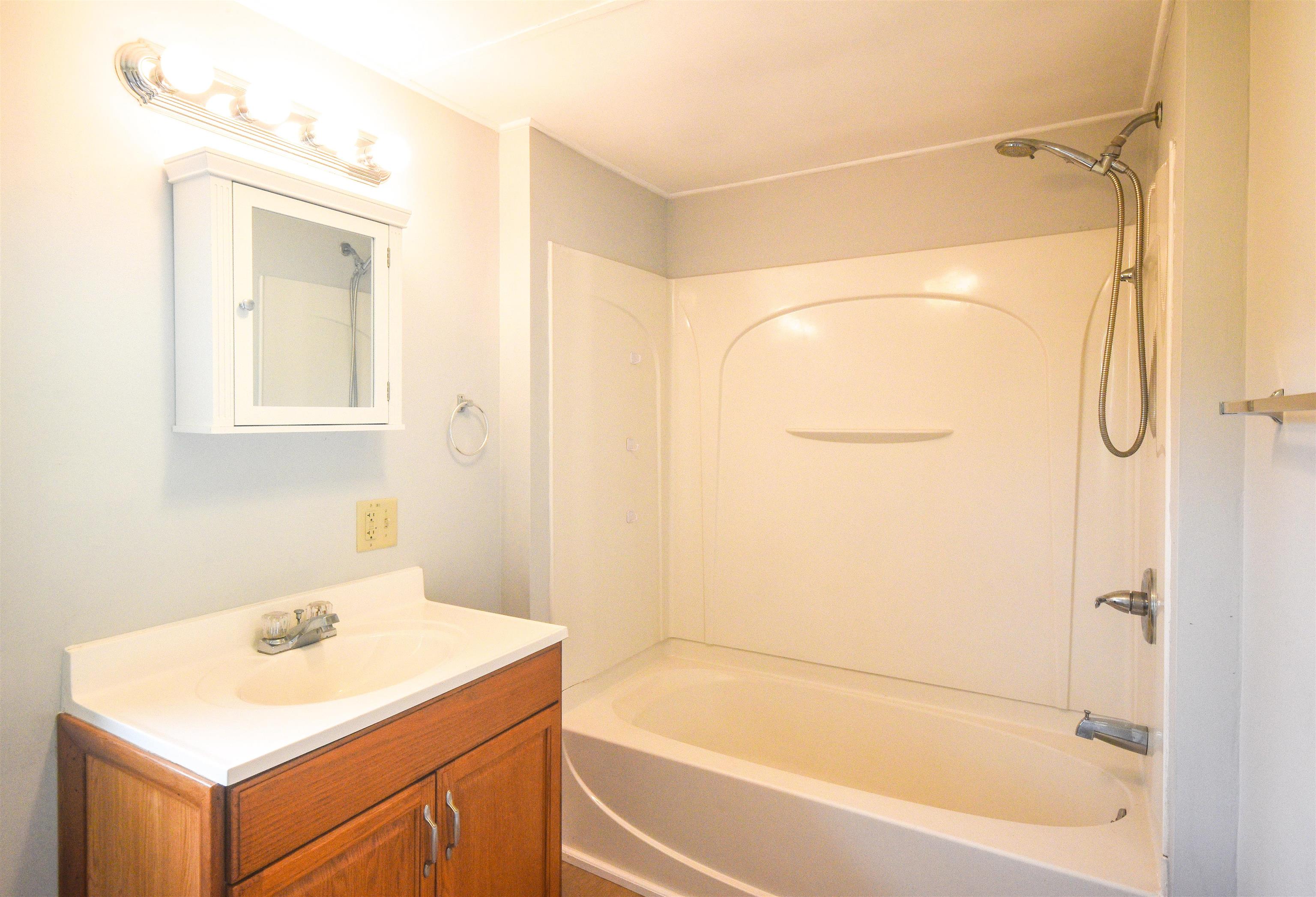 906 County Street Bennington, VT 05201 - Photo 28 of 40