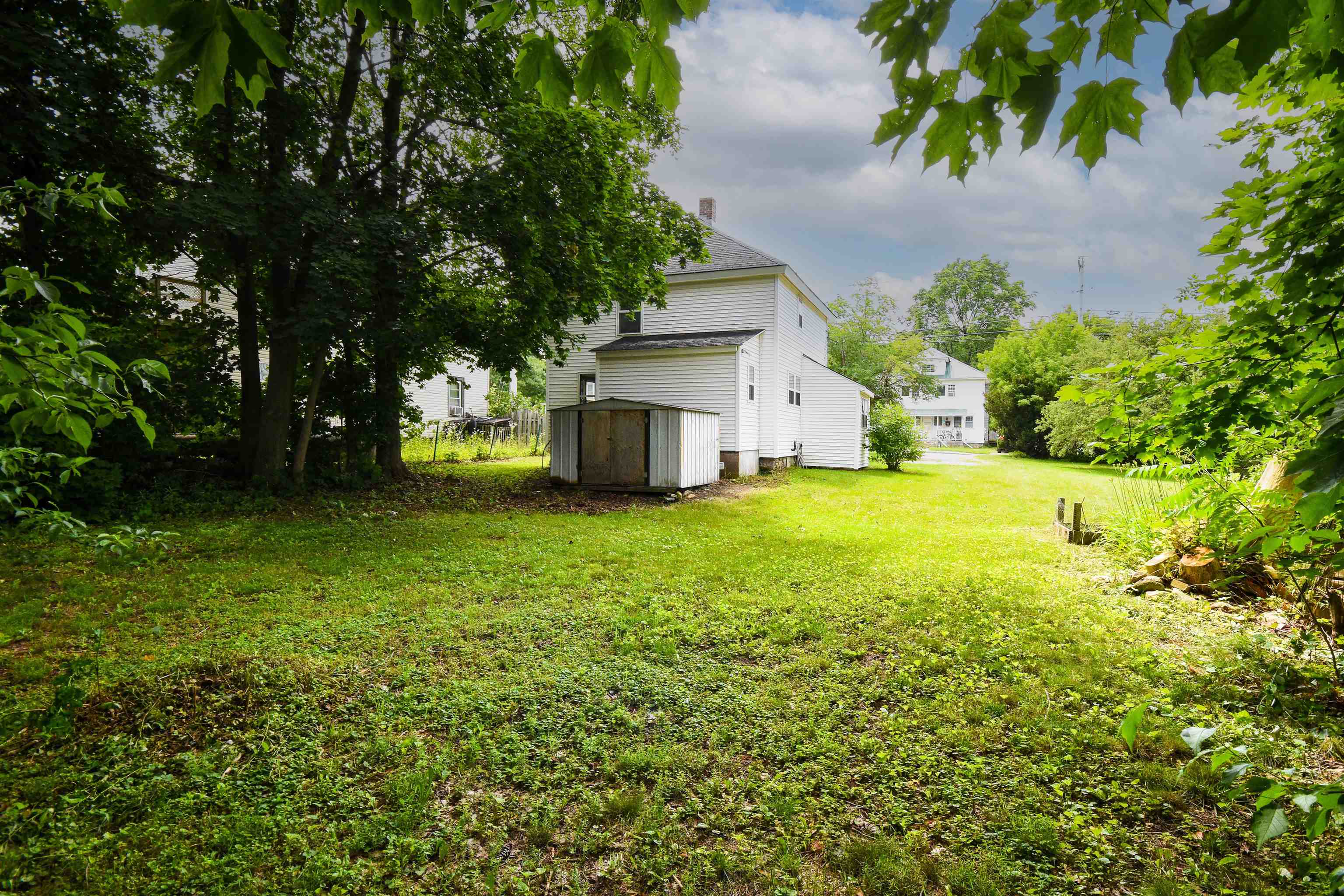 906 County Street Bennington, VT 05201 - Photo 7 of 40