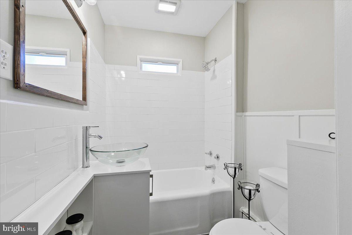 9 East Miller Road New Providence, PA 17560 - Photo 47 of 103 First Floor En-Suite