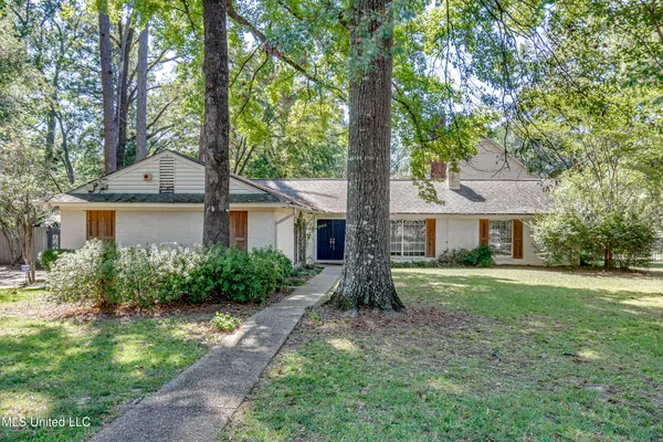 $250,000 | 5207 Reddoch Drive, Jackson, MS 39211