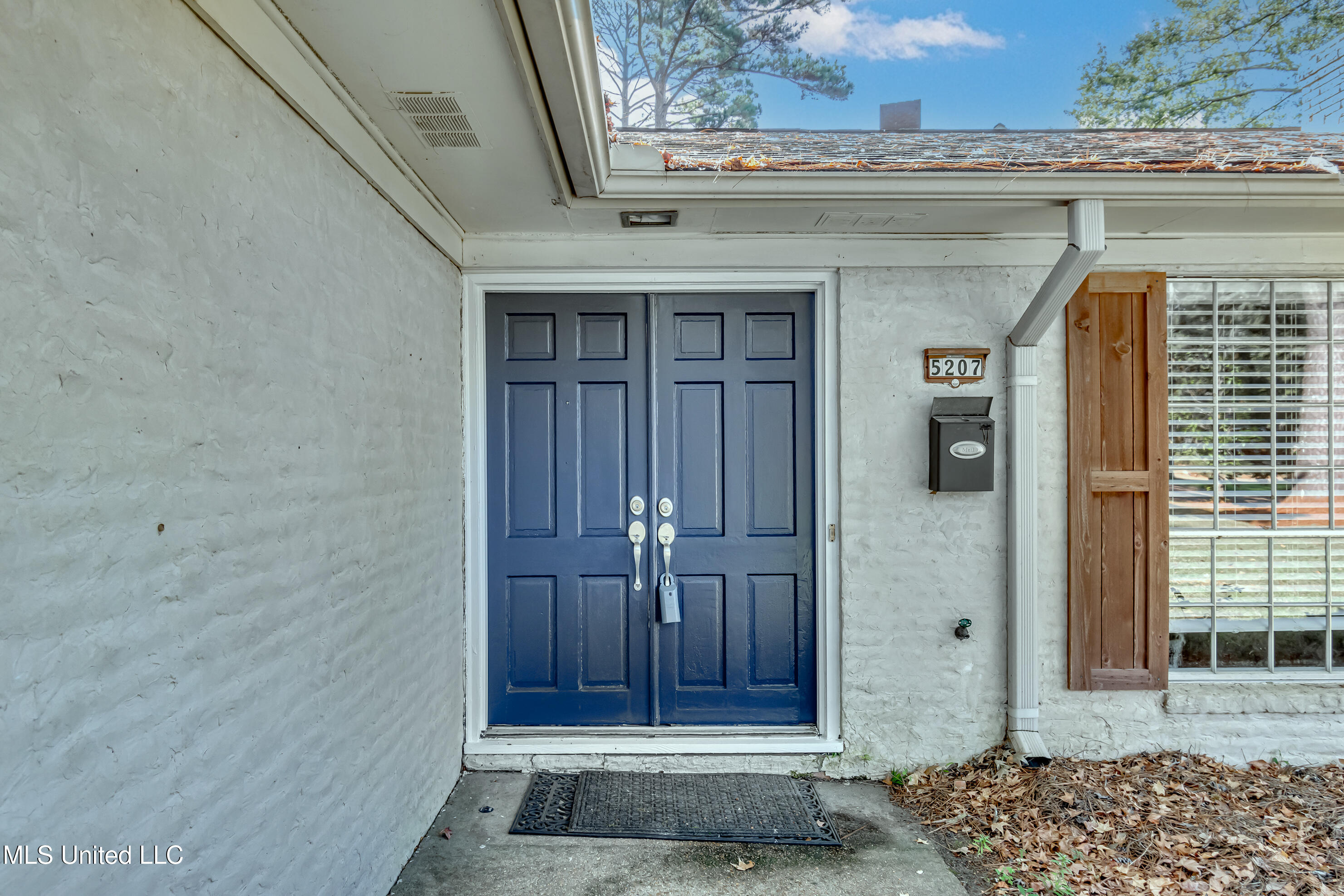 5207 Reddoch Drive Jackson, MS 39211 - Photo 4 of 58 5207 Reddock Dr-1