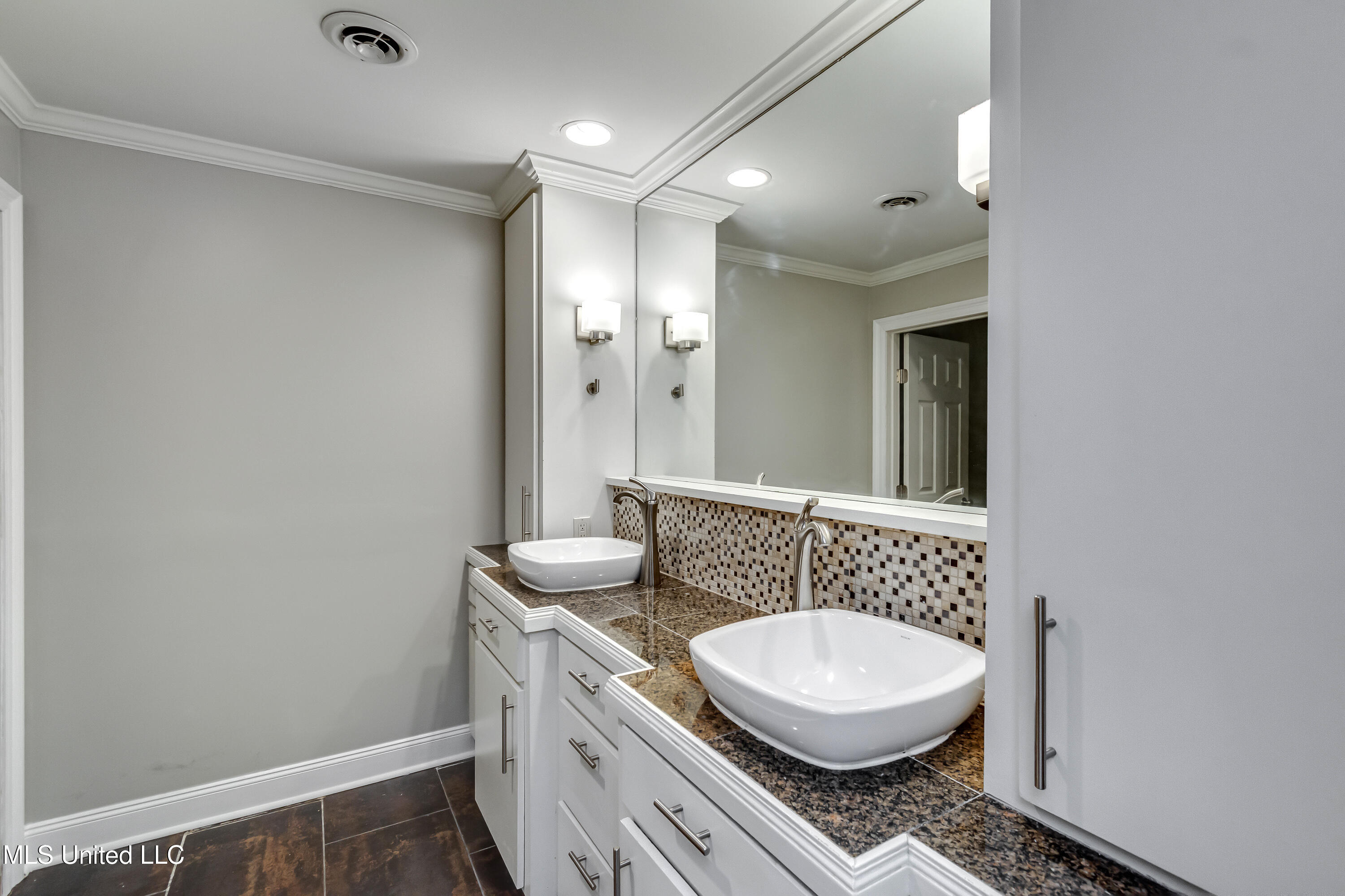 5207 Reddoch Drive Jackson, MS 39211 - Photo 43 of 58 5207 Reddock Dr-59