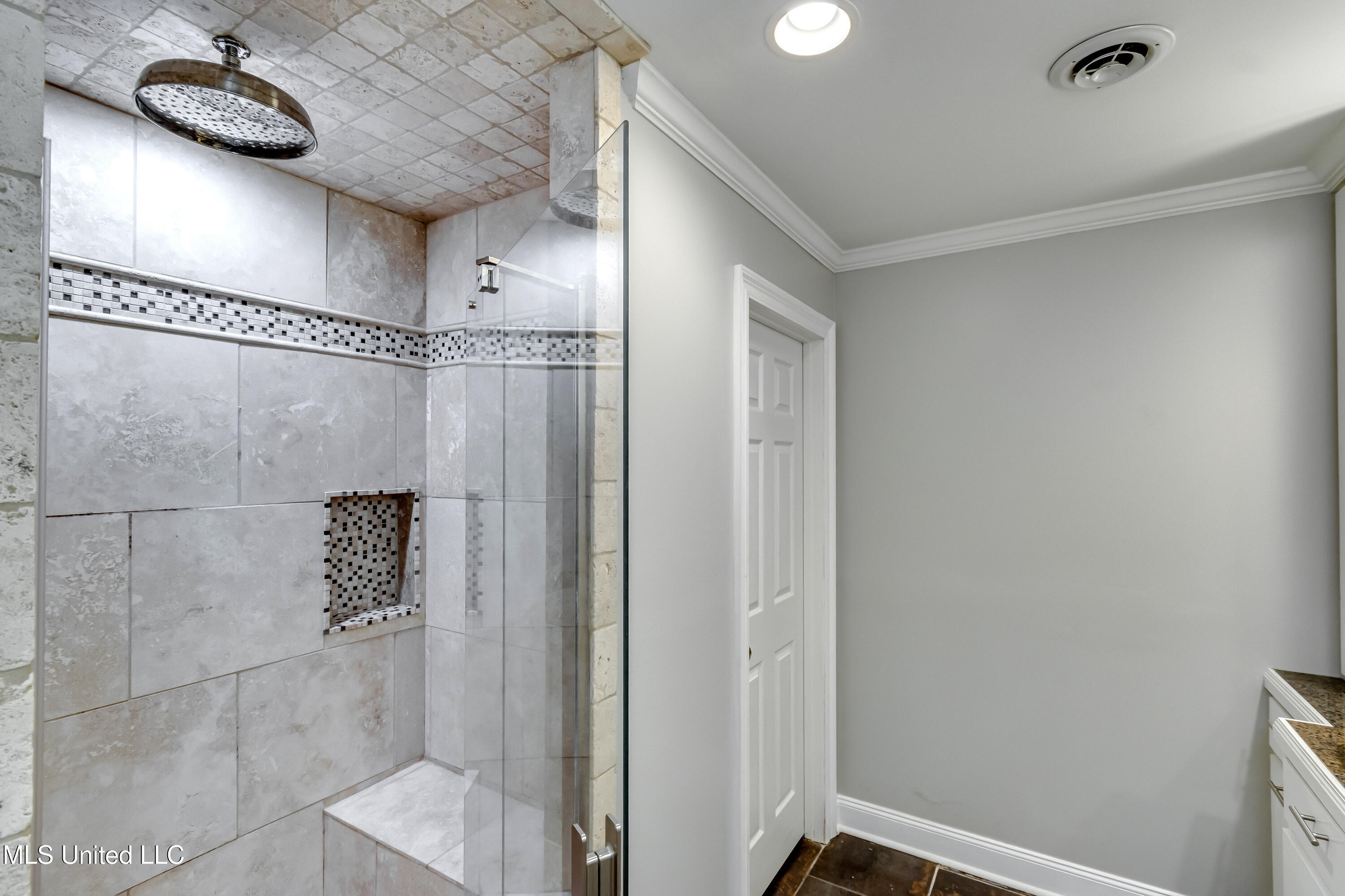 5207 Reddoch Drive Jackson, MS 39211 - Photo 45 of 58 5207 Reddock Dr-61