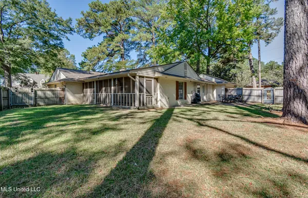 $250,000 | 5207 Reddoch Drive, Jackson, MS 39211