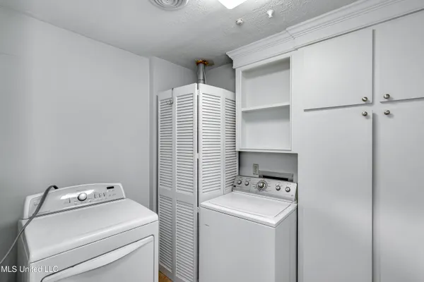 $250,000 | 5207 Reddoch Drive, Jackson, MS 39211