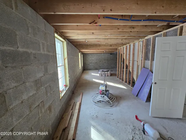a view of livingroom with an empty space