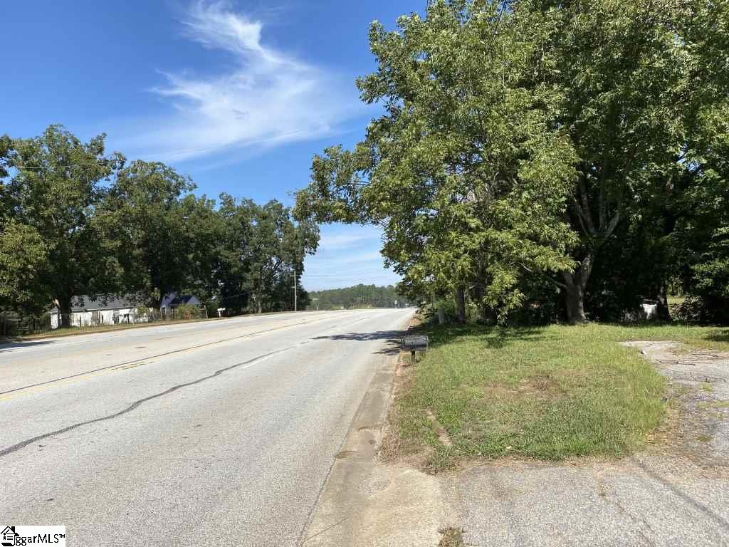 18330 Highway 72 Clinton, SC 29325 - Photo 14 of 20 Gallery Image 14