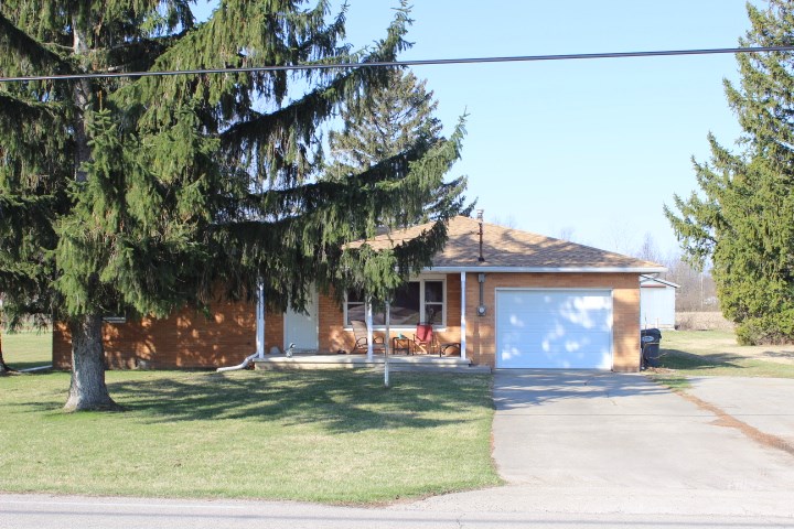 1005 South County Road Selma, IN 47383 - Photo 2 of 20