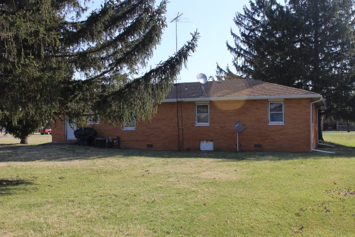 1005 South County Road Selma, IN 47383 - Photo 19 of 20
