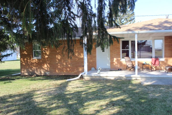 1005 South County Road Selma, IN 47383 - Photo 3 of 20