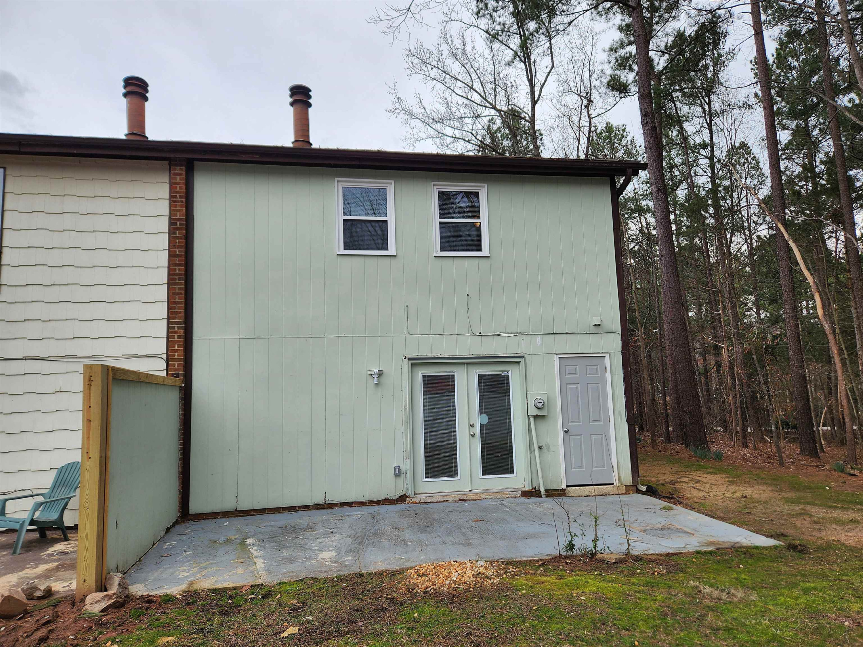 1227 Seaton Road, Unit 66 Durham, NC 27713 - Photo 4 of 29 a front view of a house with garden