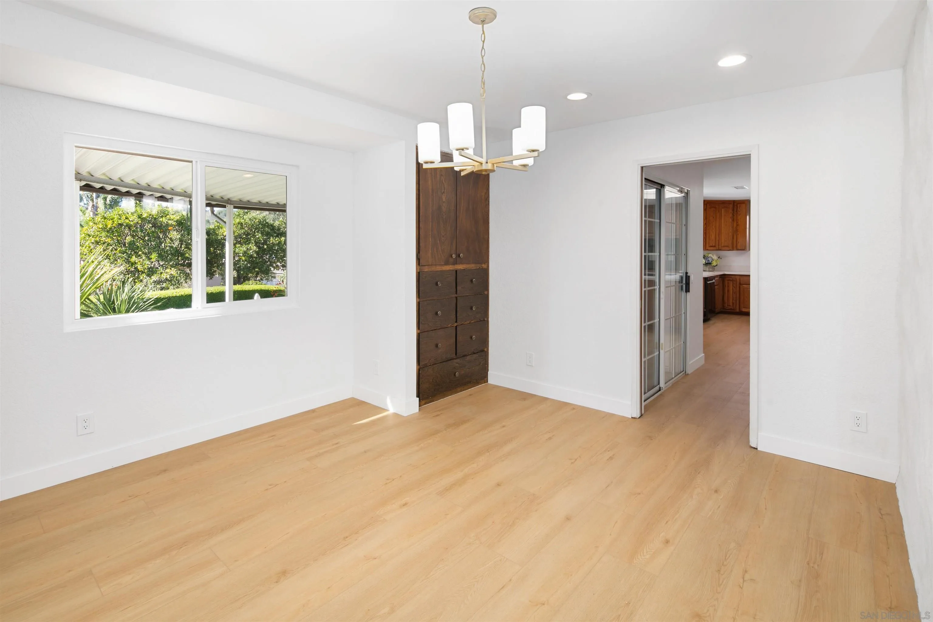 2120 Lakeview Road Vista, CA 92084 - Photo 18 of 58 Gallery Image 18