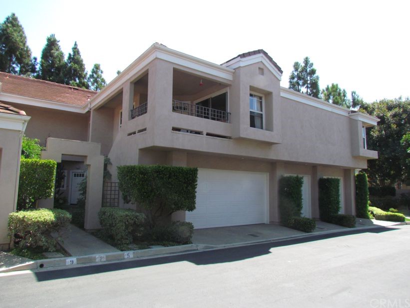 5 Rice Aisle Irvine, CA 92612 - Photo 1 of 1 This is the upstairs carriage unit over the garages.