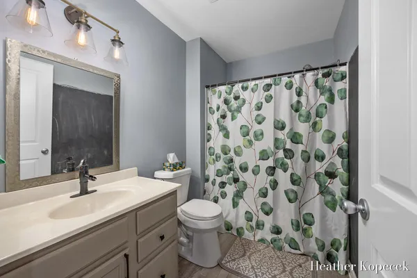 $355,000 | 11347 Trent Southeast, Lowell, MI 49331