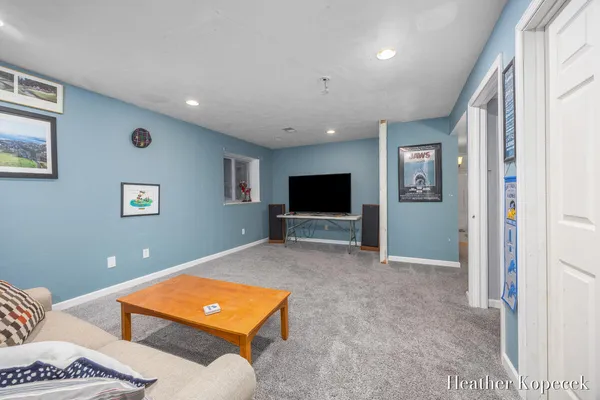 $355,000 | 11347 Trent Southeast, Lowell, MI 49331