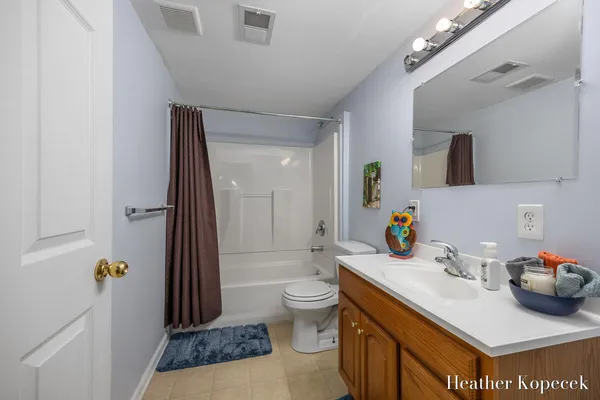 $355,000 | 11347 Trent Southeast, Lowell, MI 49331