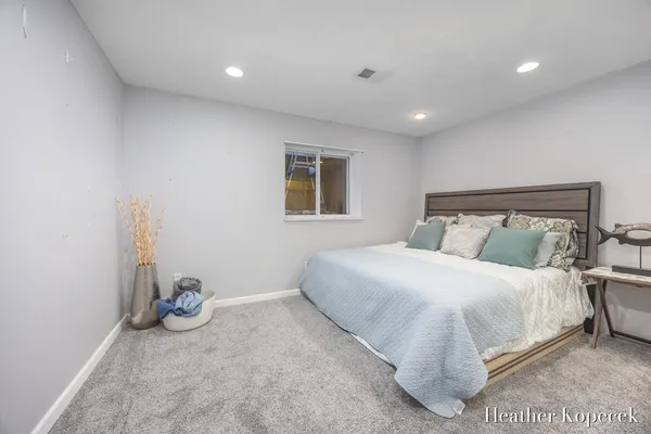 $355,000 | 11347 Trent Southeast, Lowell, MI 49331