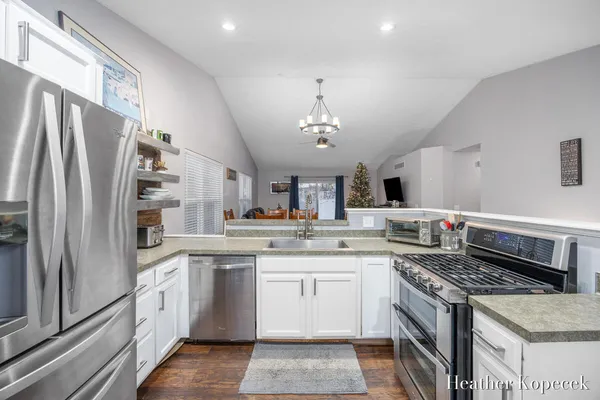 $355,000 | 11347 Trent Southeast, Lowell, MI 49331