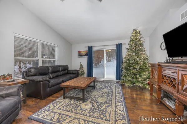 $355,000 | 11347 Trent Southeast, Lowell, MI 49331