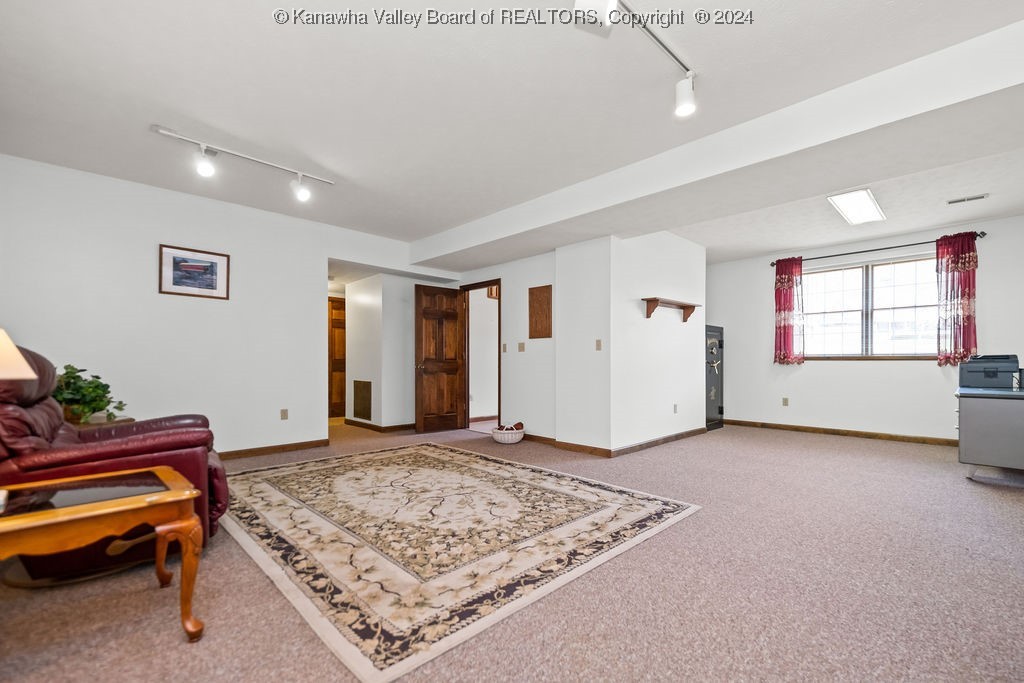 3972 Indian Creek Road Elkview, WV 25071 - Photo 29 of 43 Gallery Image 29