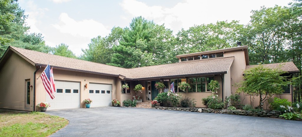 2461 West State Road Ashby, MA 01431 - Photo 2 of 30