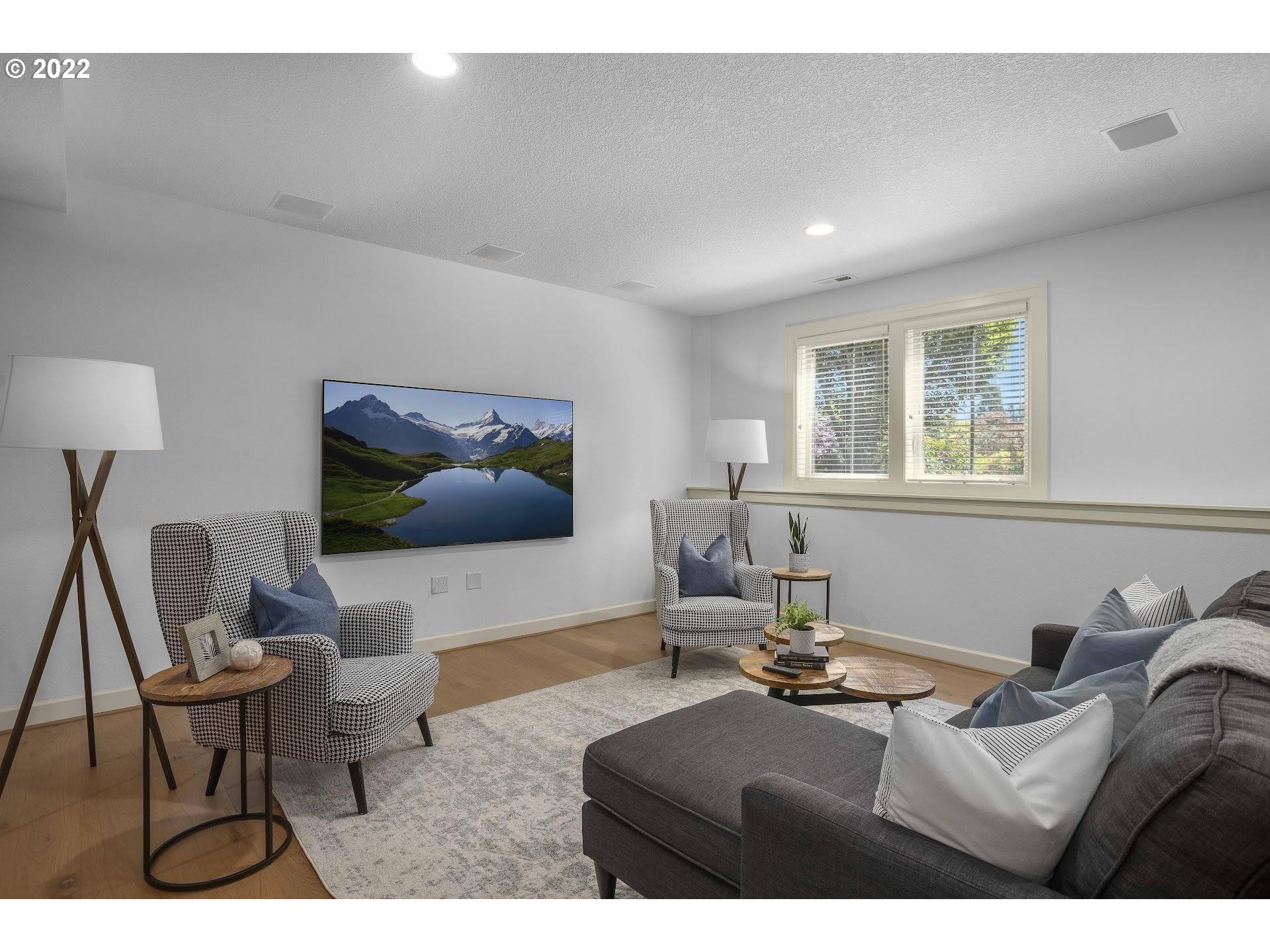 13740 Knaus Road Lake Oswego, OR 97034 - Photo 15 of 31 Family Room