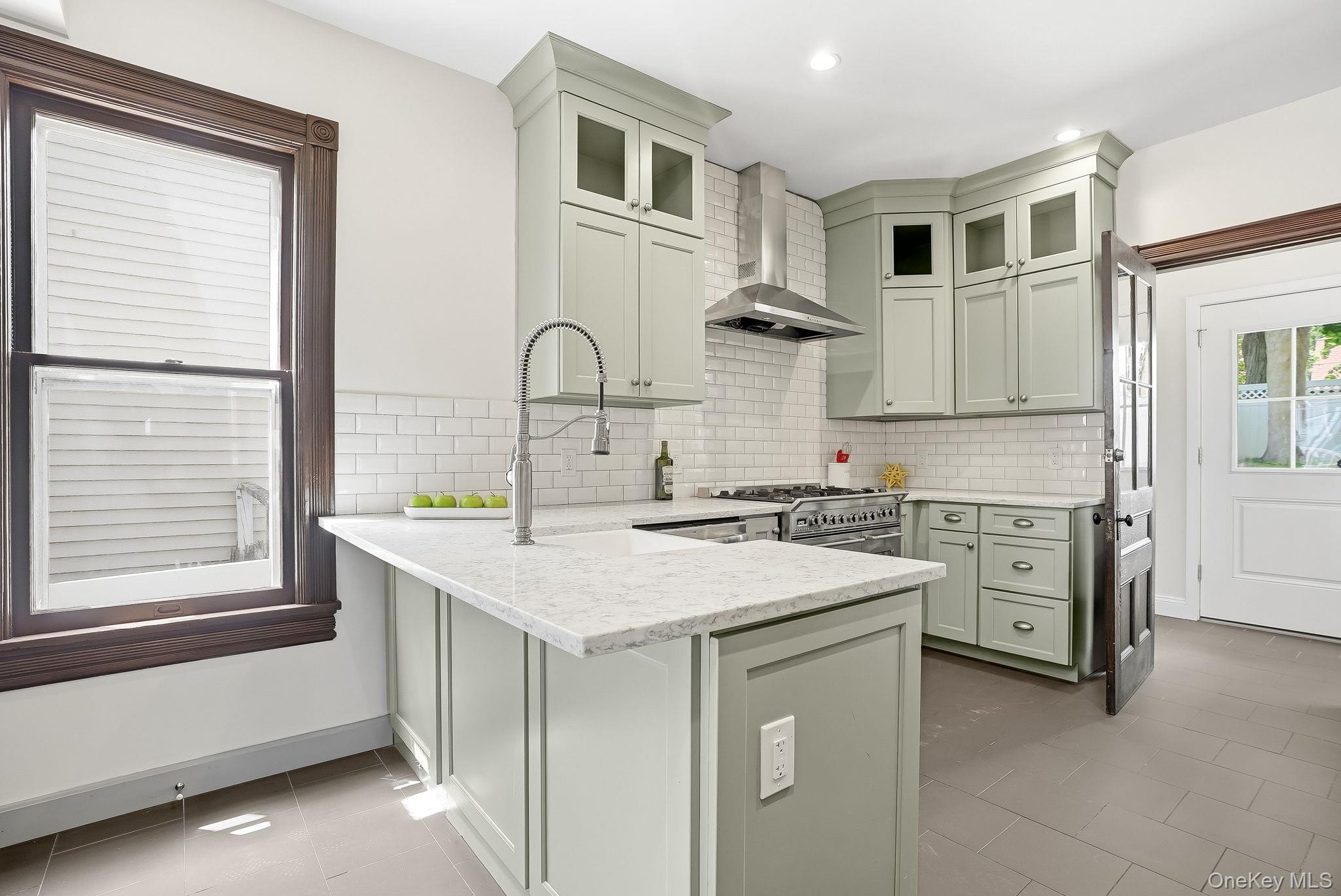 834 John Street Peekskill, NY 10566 - Photo 16 of 37