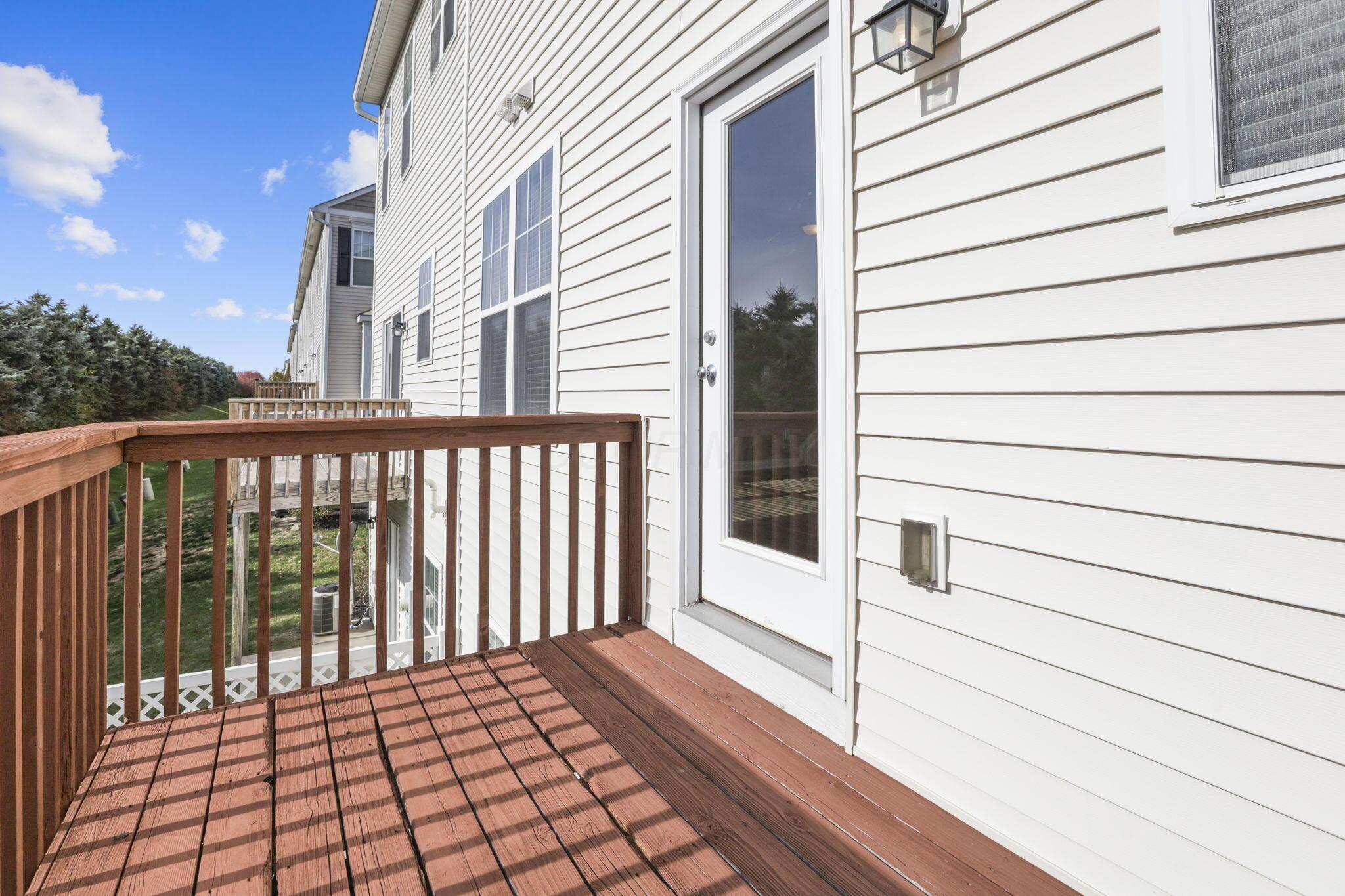 6313 Chetti Drive Columbus, OH 43213 - Photo 54 of 88 Deck off Kitchen