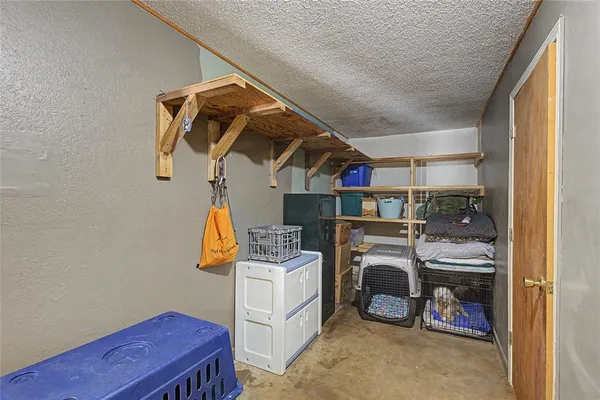 $425,000 | 243 County Road 3851, Poolville, TX 76487