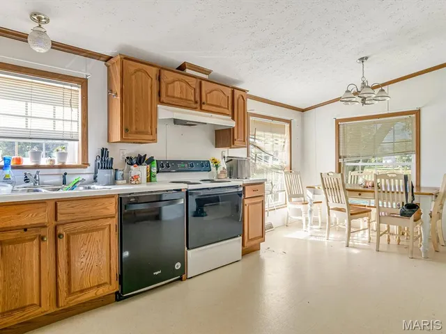 $98,000 | 929 State Rte 4, Willisville, IL 62272