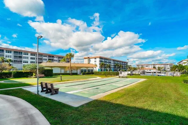 $199,000 | 900 Dogwood Drive, Unit 338, Delray Beach, FL 33483