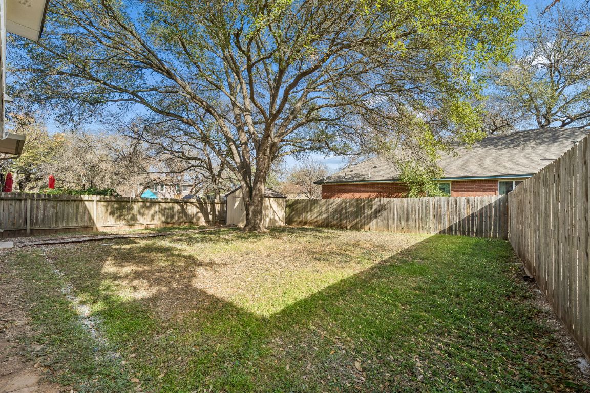 8611 Devine Lane Austin, TX 78748 - Photo 33 of 33 a view of yard with tree s