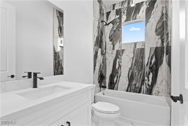 $414,600 | 4006 5th Street Southwest, Lehigh Acres, FL 33976