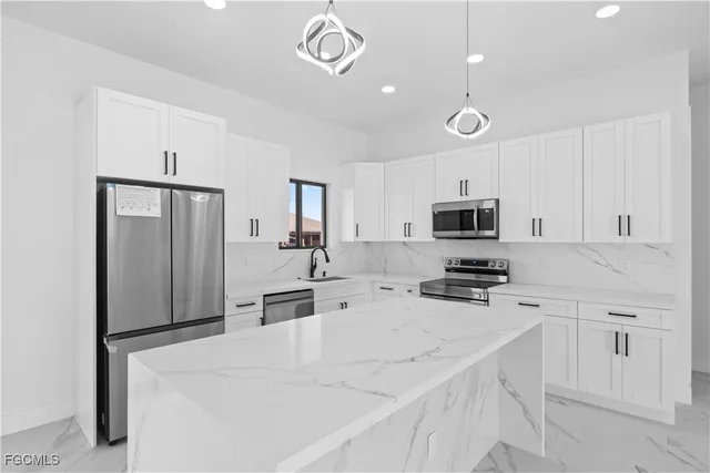 $414,600 | 4006 5th Street Southwest, Lehigh Acres, FL 33976