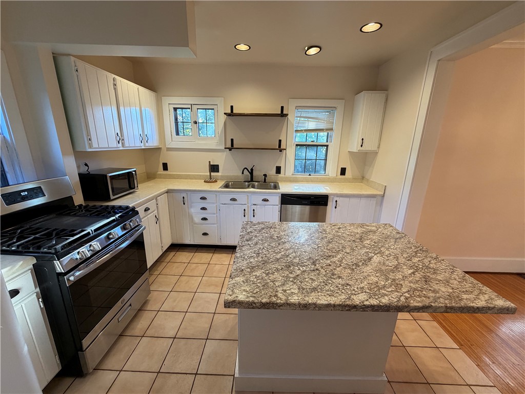 166 Beresford Road Rochester, NY 14610 - Photo 9 of 17 Gallery Image 9