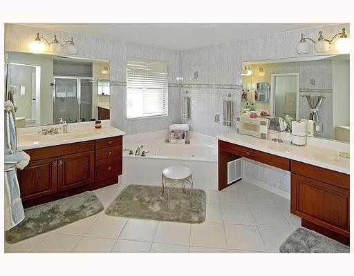 1948 Timberline Road Weston, FL 33327 - Photo 7 of 16 Master Bath/Spa