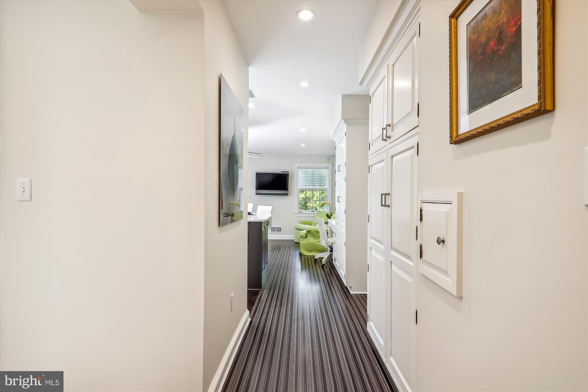 2721 Daniel Road Chevy Chase, MD 20815 - Photo 20 of 110 Main Level Hall