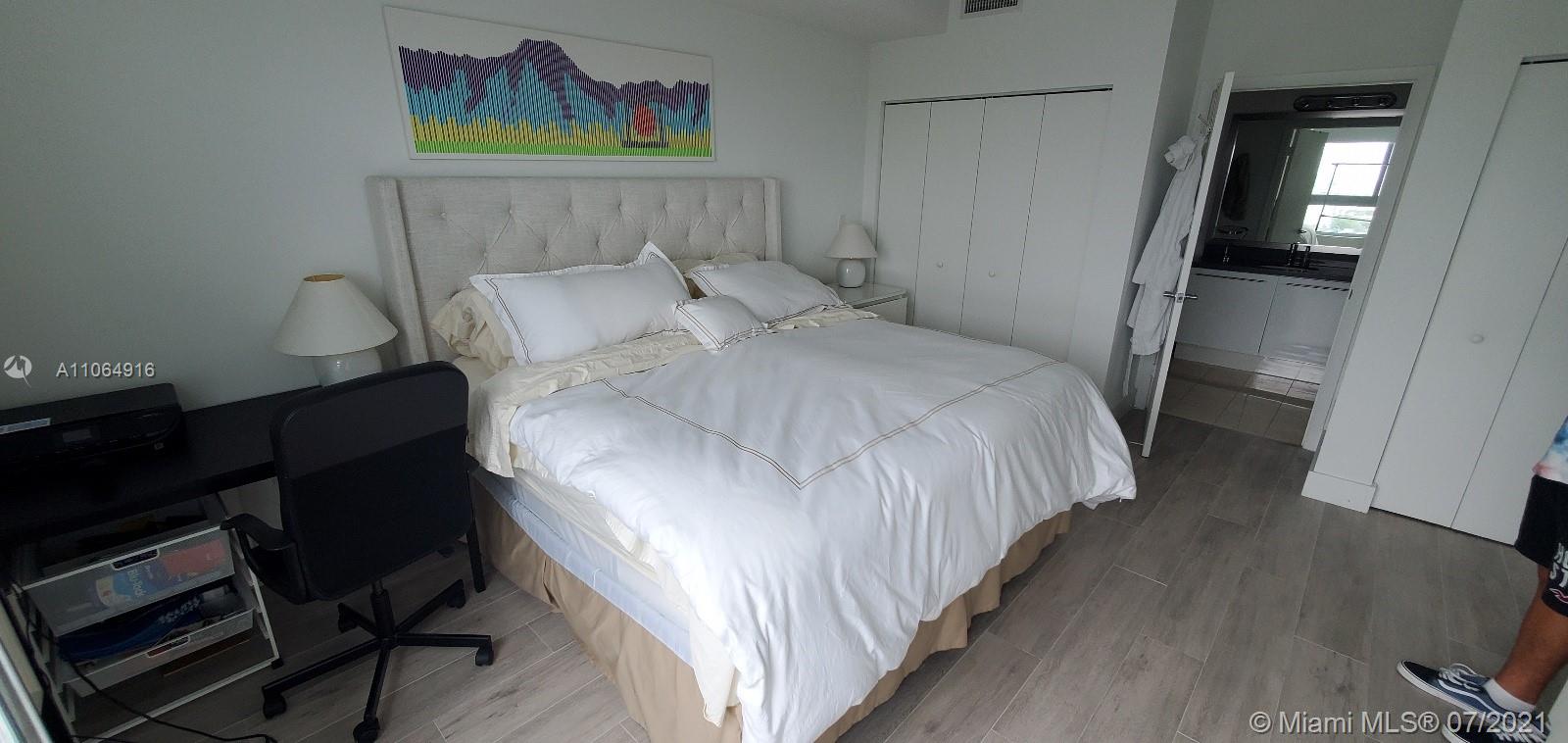 90 Southwest 3rd Street, Unit 2012 Miami, FL 33130 - Photo 11 of 22 Gallery Image 11