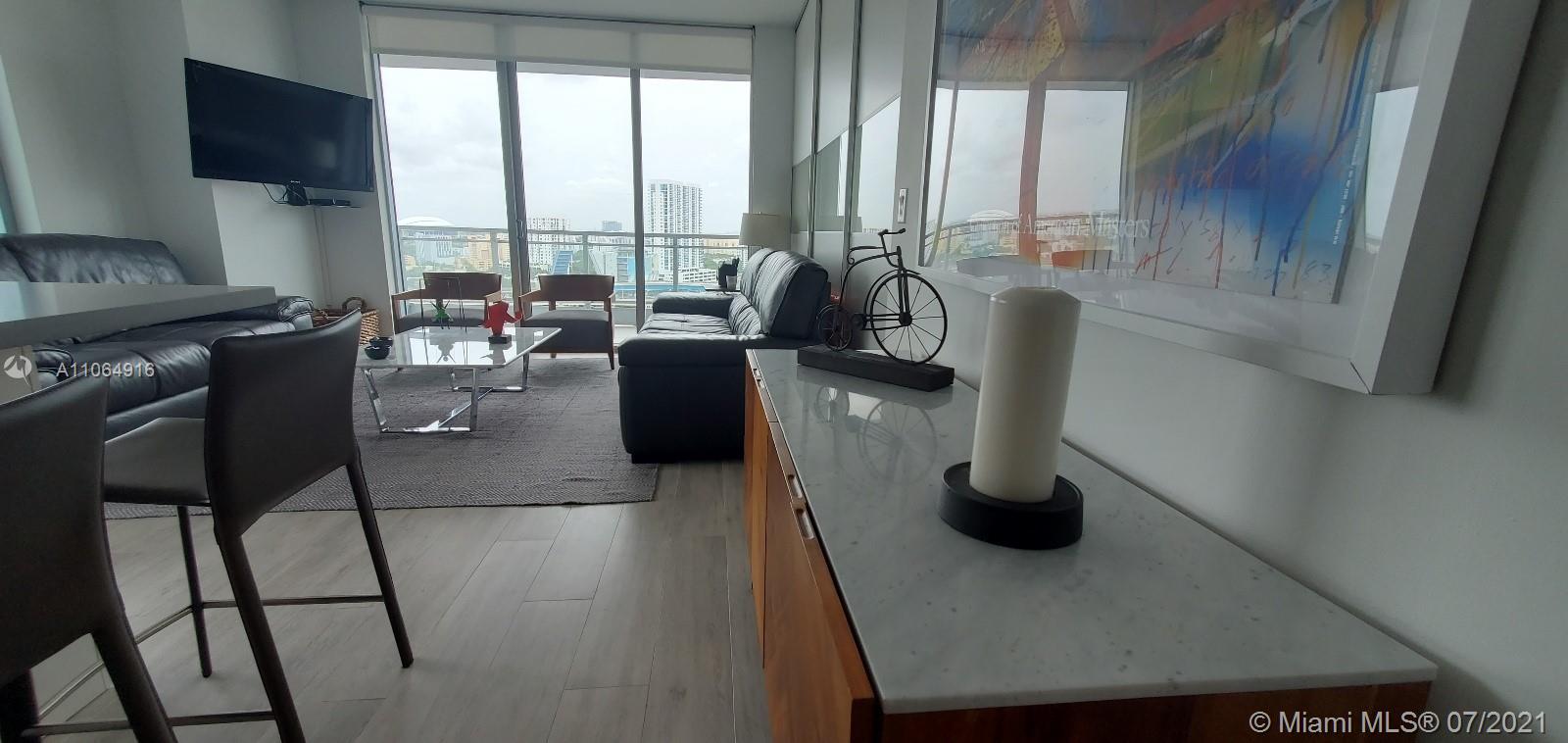 90 Southwest 3rd Street, Unit 2012 Miami, FL 33130 - Photo 7 of 22 Gallery Image 7
