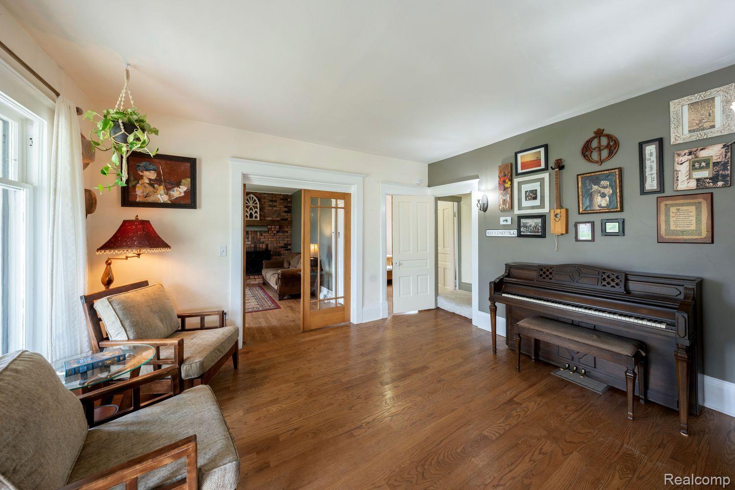 4460 West Schafer Road Howell, MI 48843 - Photo 3 of 33 Gallery Image 3