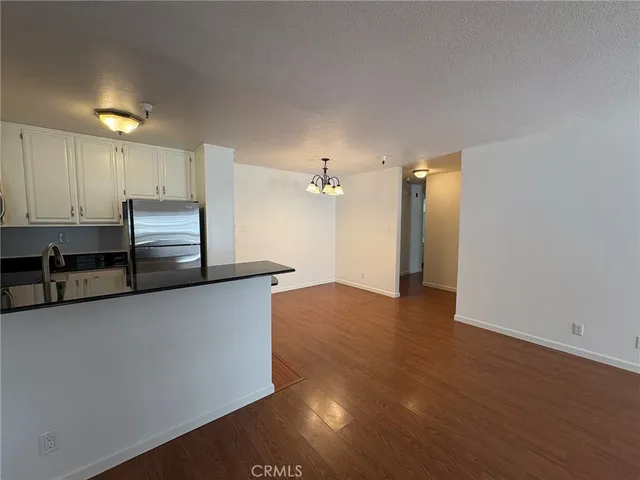 $3,650 | 735 El Camino Real, Unit 102, Burlingame, CA 94010