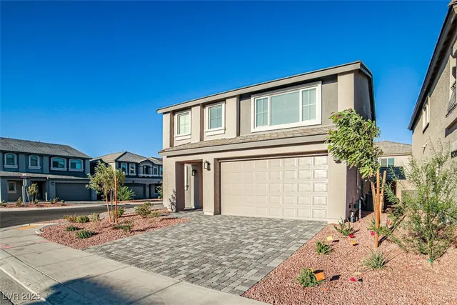 $2,650 | 7412 Legacy Pt Street, Las Vegas, NV 89113