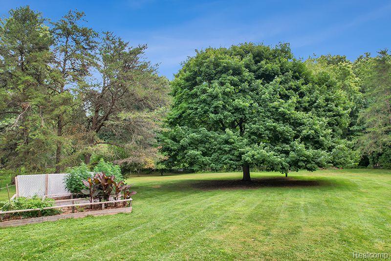 13139 White Lake Road Fenton, MI 48430 - Photo 37 of 40 Gallery Image 37