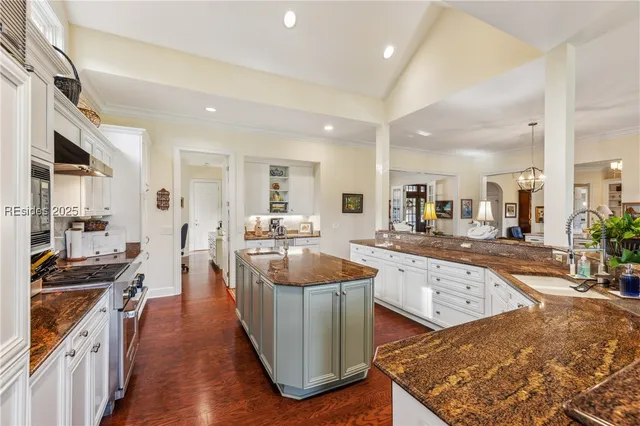 $1,250,000 | 21 Bayley Road, Bluffton, SC 29910