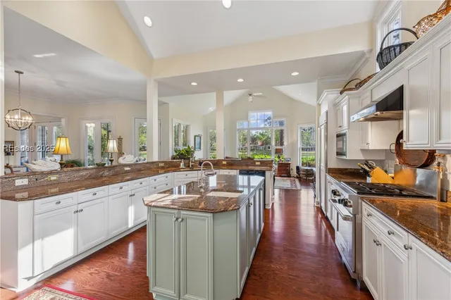 $1,250,000 | 21 Bayley Road, Bluffton, SC 29910