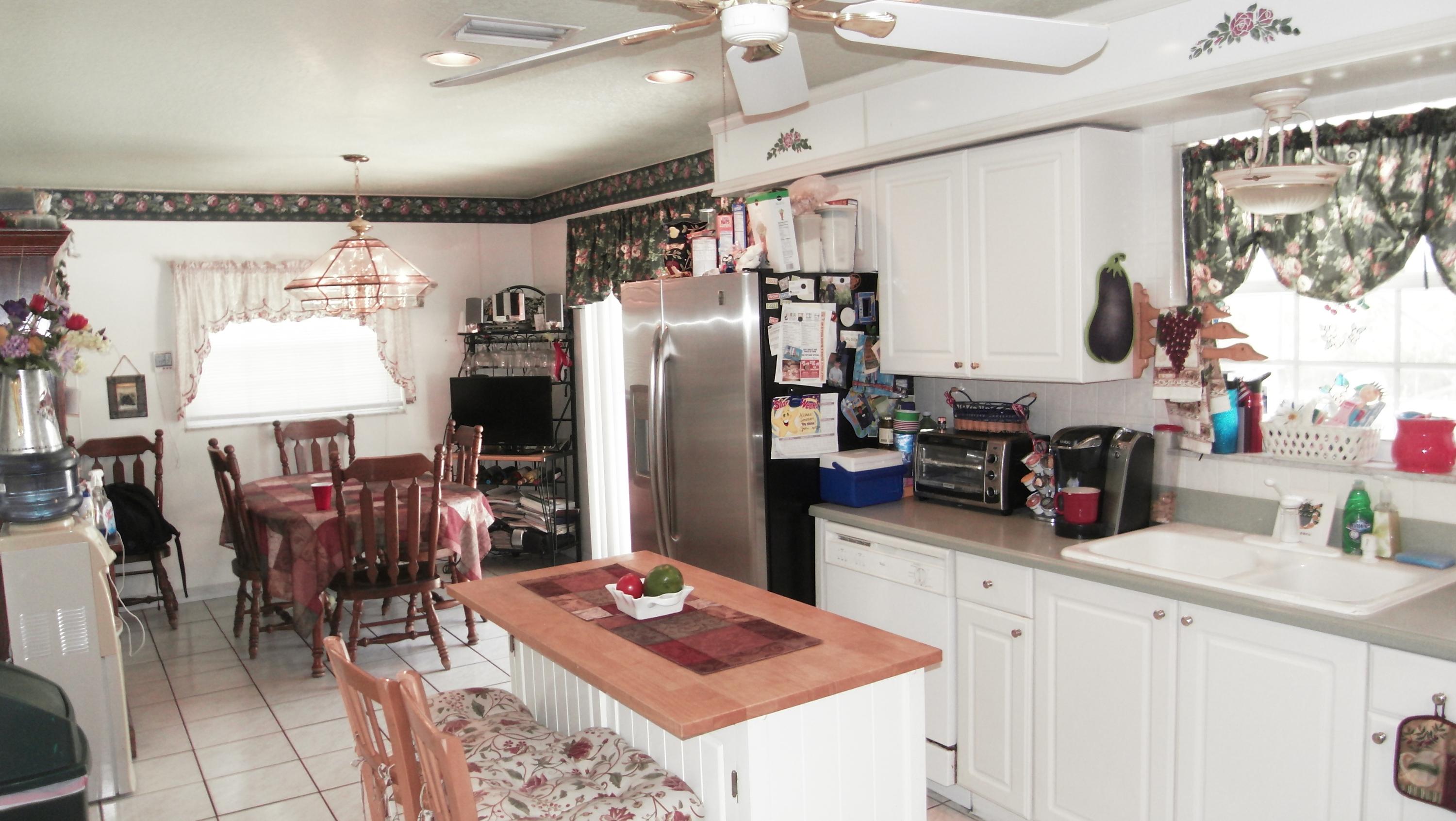 11094 Mustang Street Boca Raton, FL 33428 - Photo 24 of 56 Kitchen